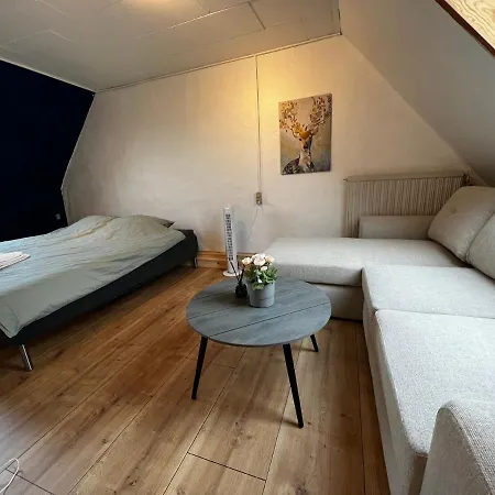 Cozy Rooms Close To Puttgarden * Holeby