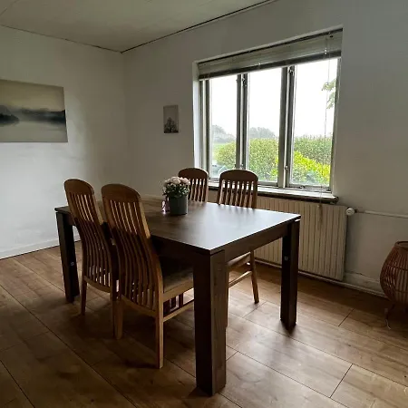 Homestay Cozy Rooms Close To Puttgarden